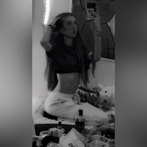 Meet your Posher, Valentina